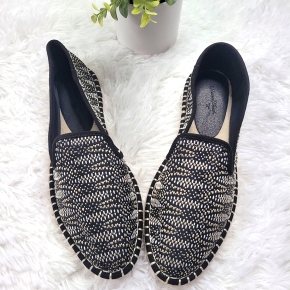 [405] Universal Thread Slip On Shoes - Picture 6 of 6